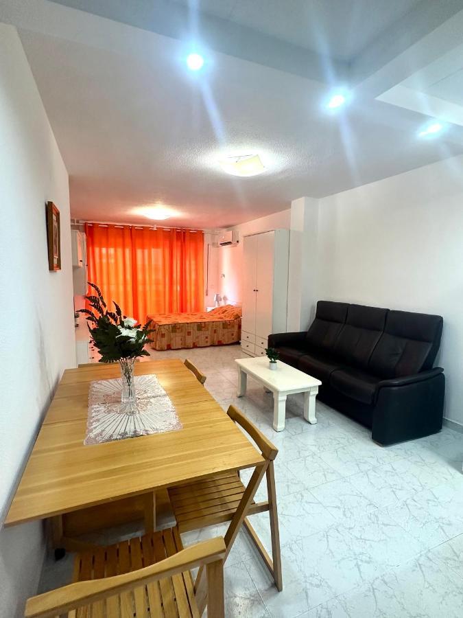 Appartamento Estudio A 1 Minuto De La Playa Torrevieja Esterno foto